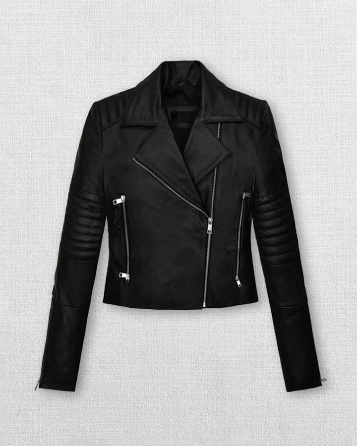 Amanda Seyfried's iconic leather jacket ensemble in United state market