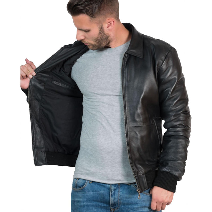 Chic Black Leather Bomber Jacket for Men with Ribbed Cuffs in American style