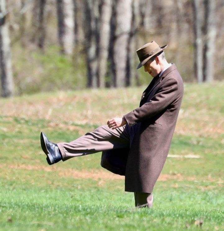 Brown trench coat worn by Cillian Murphy in Oppenheimer in France style