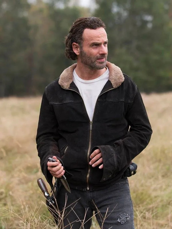 Andrew Lincoln as Rick Grimes in brown leather jacket, The Walking Dead S05.