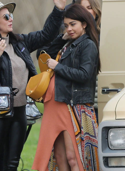 Leather jacket fashion on Sarah Hyland from Modern Family in American style