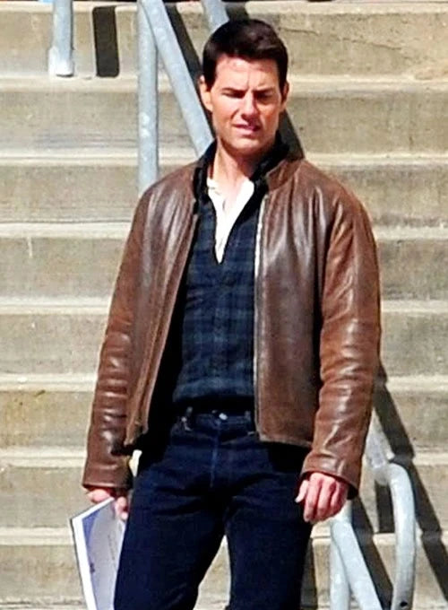 Tom Cruise Jack Reacher leather jacket front view

