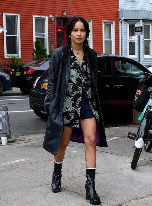 Zoë Kravitz Sets Trends with Her Long Leather Coat in USA