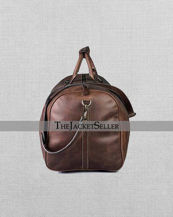 Spacious Extra Large Duffle Leather Bag for Travel in UK