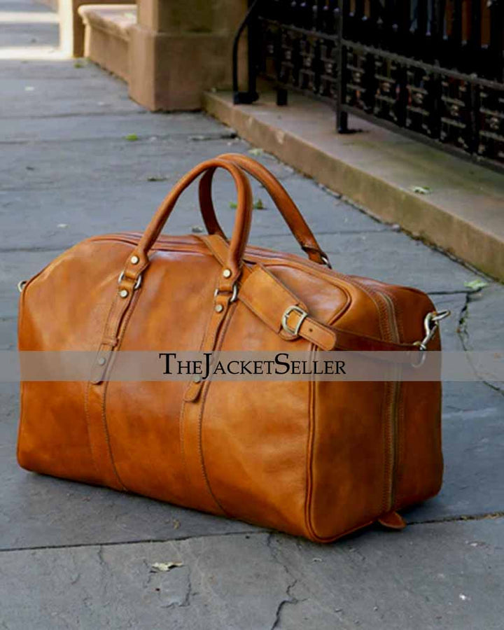 High-quality Italian leather duffle bag for weekend getaways in UK