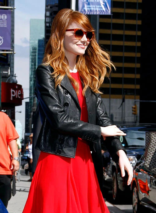 Emma Stone's classic leather jacket with a feminine touch in German market